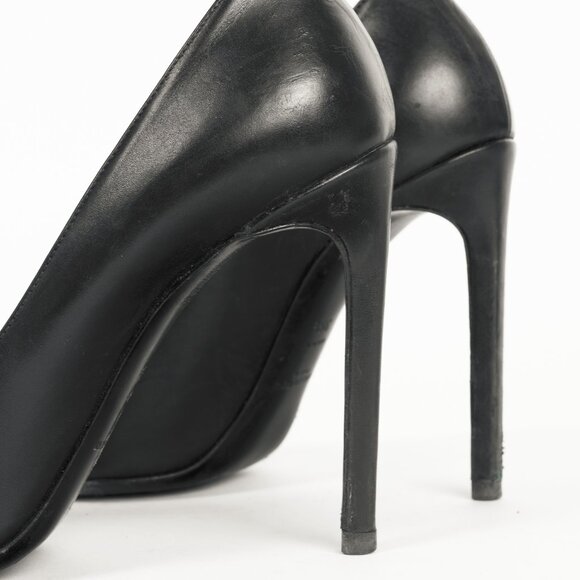 Saint Laurent Black Leather Pointed-Toe Pumps - Picture 7 of 9